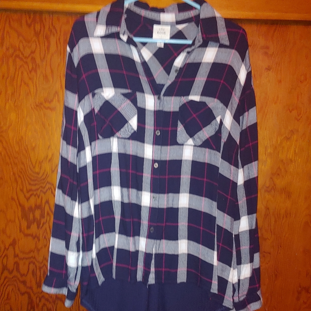 Knox Rose Plaid Adjustable Sleeve Top
